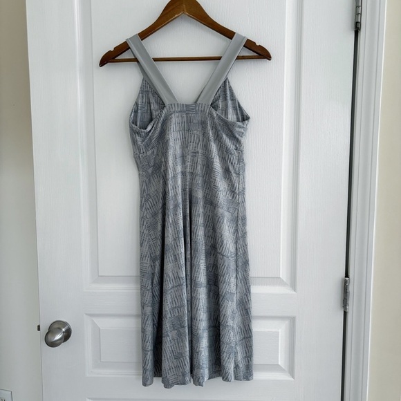 Patagonia Corinne Grey Geometric Print Sleeveless Dress Small Grey - Picture 4 of 7